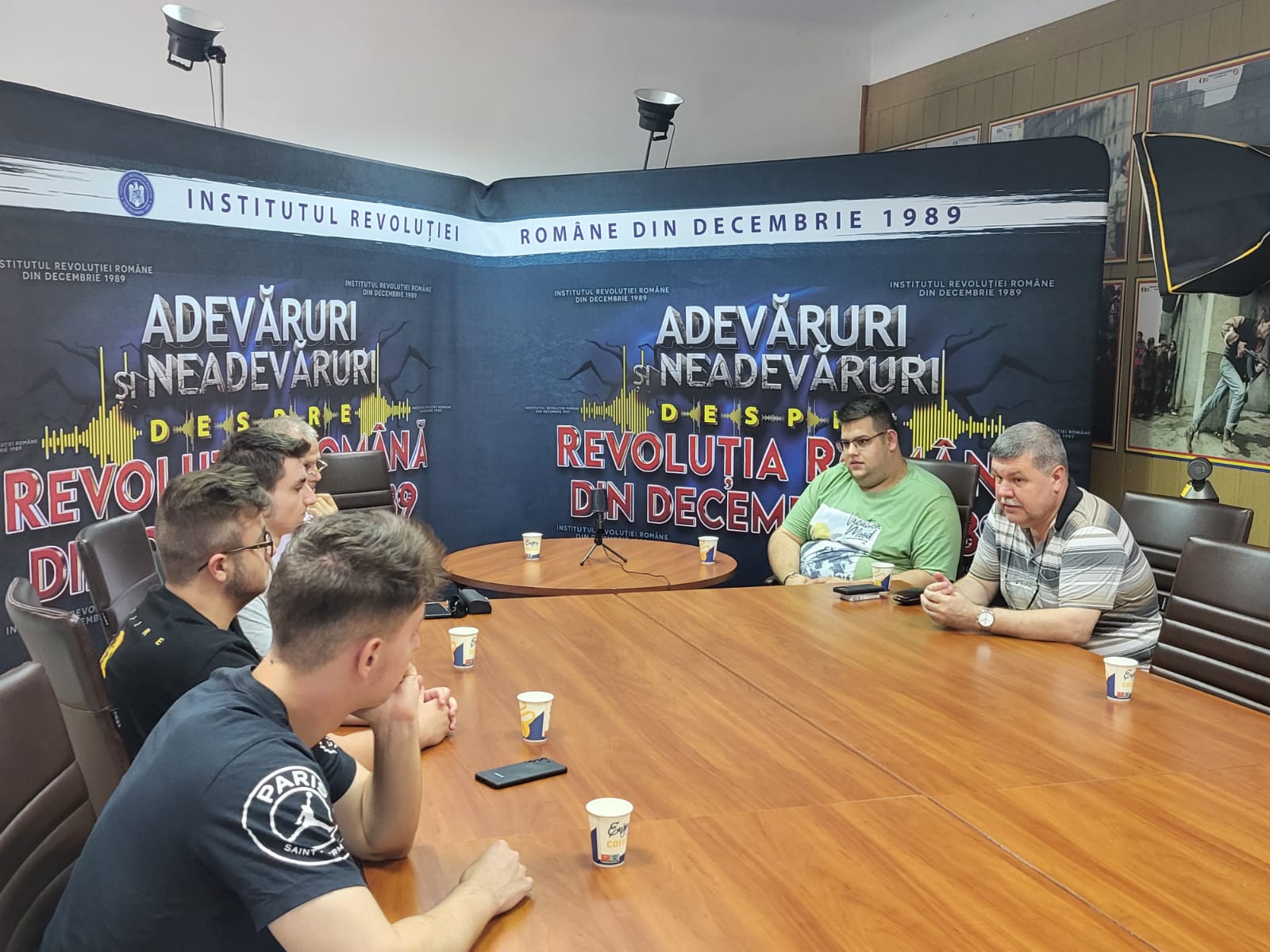 Studenti-in-vizita-la-Institutul-Revolutiei-iulie-2024 (2)